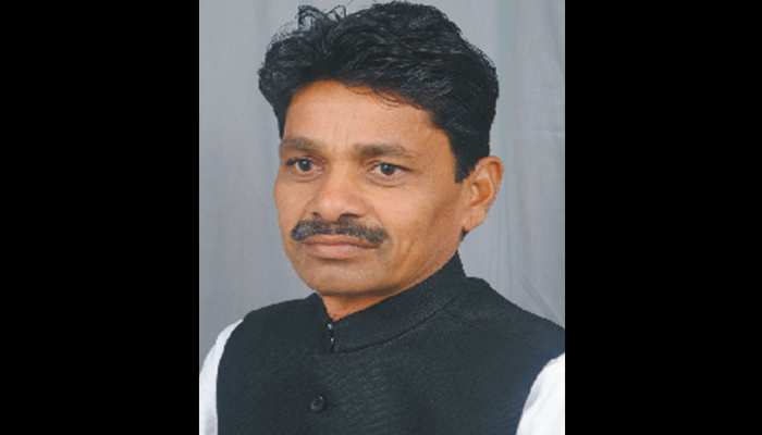 राजस्थान: नहीं माने बीजेपी नेता धन सिंह रावत, पार्टी से दिया इस्तीफा राजस्थान: नहीं माने बीजेपी नेता धन सिंह रावत, पार्टी से दिया इस्तीफा