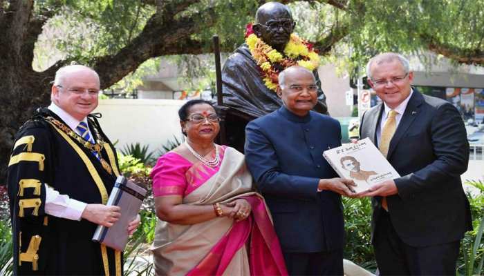राष्ट्रपति रामनाथ कोविंद ने ऑस्ट्रेलिया में महात्मा गांधी की कांस्य प्रतिमा का किया अनावरण राष्ट्रपति रामनाथ कोविंद ने ऑस्ट्रेलिया में महात्मा गांधी की कांस्य प्रतिमा का किया अनावरण