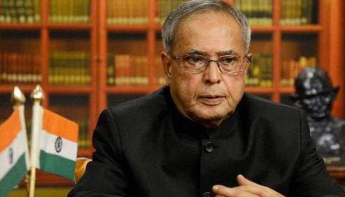प्रणब मुखर्जी का बड़ा बयान, कहा- 'देश बढ़ती असहिष्णुता के दौर से गुजर रहा है' प्रणब मुखर्जी का बड़ा बयान, कहा- 'देश बढ़ती असहिष्णुता के दौर से गुजर रहा है'