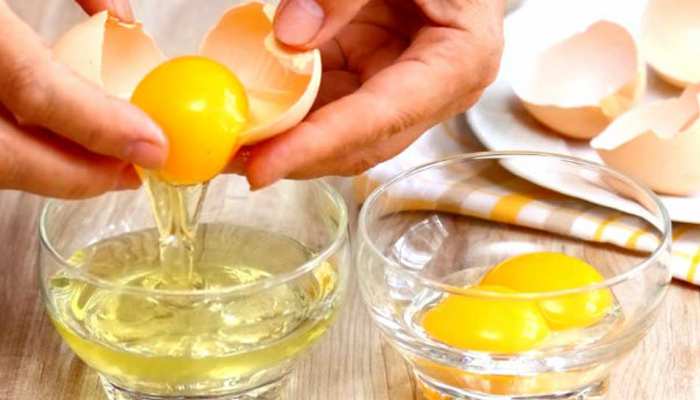 सावधान! कच्चा अंडा खाना हो सकता है सेहत के लिए हानिकारक सावधान! कच्चा अंडा खाना हो सकता है सेहत के लिए हानिकारक