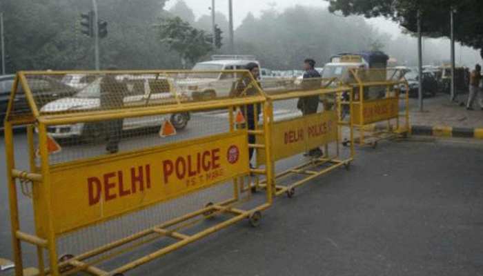 जंतर-मंतर पर अधिकतम 1,000 लोगों को प्रदर्शन की अनुमति : दिल्ली पुलिस जंतर-मंतर पर अधिकतम 1,000 लोगों को प्रदर्शन की अनुमति : दिल्ली पुलिस