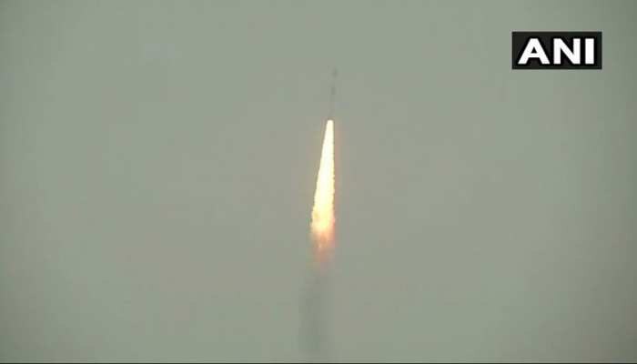 ISRO की एक और कामयाबी, PSLV C-43 के साथ 31 उपग्रह लॉन्च किए ISRO की एक और कामयाबी, PSLV C-43 के साथ 31 उपग्रह लॉन्च किए