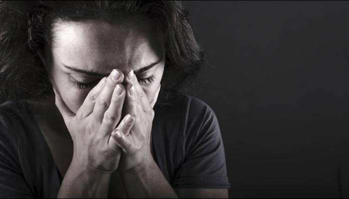 डिप्रेशन का सबसे सरल और सस्ता इलाज, इंटरनेट पर जाएं और अपनाएं ये तरीका डिप्रेशन का सबसे सरल और सस्ता इलाज, इंटरनेट पर जाएं और अपनाएं ये तरीका