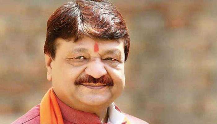 विपक्ष की बैठक पर बोले विजयवर्गीय, 'हमारे पास नरेंद्र मोदी हैं, उनका पीएम उम्मीदवार कौन है' विपक्ष की बैठक पर बोले विजयवर्गीय, 'हमारे पास नरेंद्र मोदी हैं, उनका पीएम उम्मीदवार कौन है'