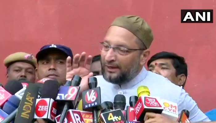 तेलंगाना चुनाव : ओवैसी ने कहा- KCR बिना समर्थन बनाएंगे सरकार, लेकिन मैं उनके साथ तेलंगाना चुनाव : ओवैसी ने कहा- KCR बिना समर्थन बनाएंगे सरकार, लेकिन मैं उनके साथ