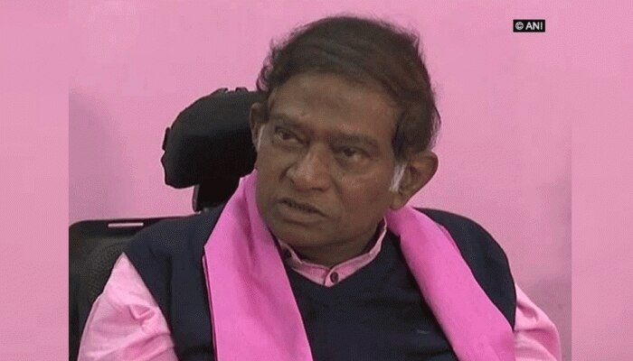 Chhattisgarh Elections 2018 : मरवाही सीट पर अजीत जोगी तीसरे स्थान पर खिसके, बीजेपी आगे Chhattisgarh Elections 2018 : मरवाही सीट पर अजीत जोगी तीसरे स्थान पर खिसके, बीजेपी आगे