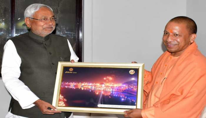 CM योगी-नीतीश कुमार के मुलाकात पर तेजस्वी यादव का तंज, JDU ने किया पलटवार CM योगी-नीतीश कुमार के मुलाकात पर तेजस्वी यादव का तंज, JDU ने किया पलटवार