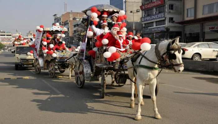 विदेश छोड़ अब स्वदेश में मनाएं क्रिसमस और न्यू ईयर, यहां करें सेलिब्रेट... विदेश छोड़ अब स्वदेश में मनाएं क्रिसमस और न्यू ईयर, यहां करें सेलिब्रेट...