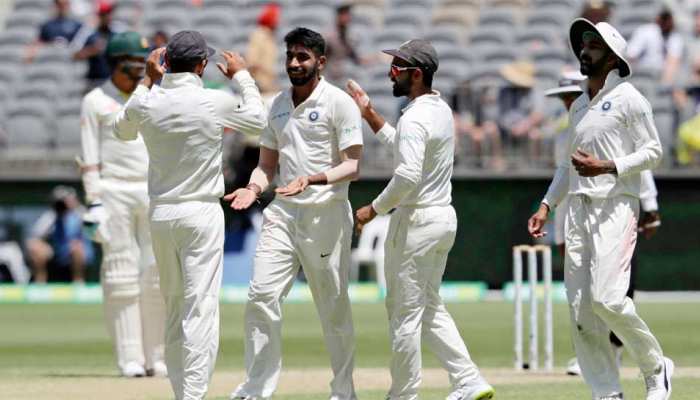 ऑस्ट्रेलिया जवाबी हमला करने में सक्षम, बढ़ा सकते हैं टीम इंडिया की मुश्किलें ऑस्ट्रेलिया जवाबी हमला करने में सक्षम, बढ़ा सकते हैं टीम इंडिया की मुश्किलें