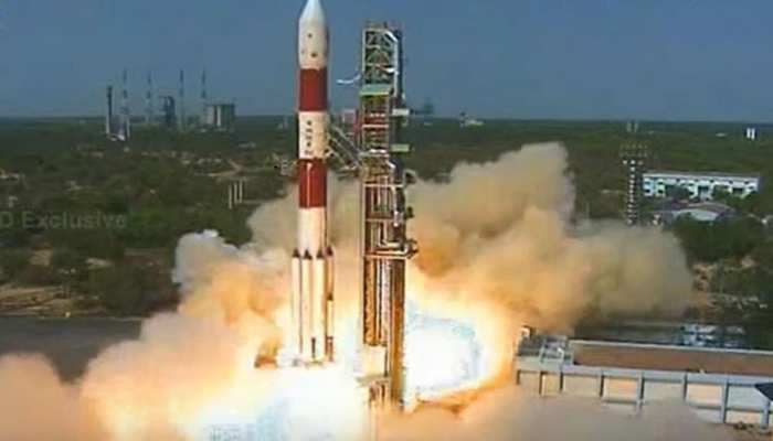 इसरो ने कसी कमर, 19 दिसंबर को जीसैट -7ए का करेगा प्रक्षेपण इसरो ने कसी कमर, 19 दिसंबर को जीसैट -7ए का करेगा प्रक्षेपण