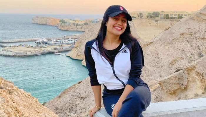 ब्रेकअप का गम भुलाकर नेहा कक्कड़ ने शेयर की स्माइलिंग फोटो, फैंस से बोलीं- शुक्रिया ब्रेकअप का गम भुलाकर नेहा कक्कड़ ने शेयर की स्माइलिंग फोटो, फैंस से बोलीं- शुक्रिया