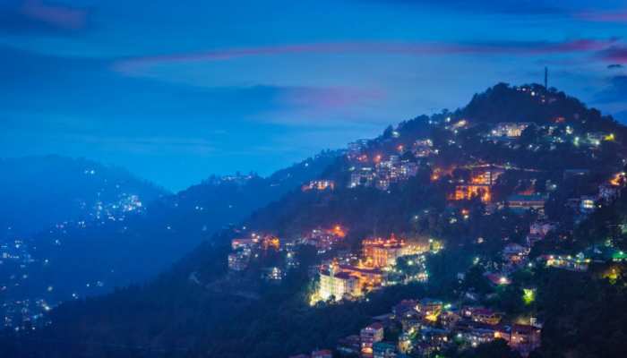 क्रिसमस और न्यू ईयर सेलिब्रेशन के लिए तैयार हुआ शिमला, जाने से पहले कर लें ये तैयारी क्रिसमस और न्यू ईयर सेलिब्रेशन के लिए तैयार हुआ शिमला, जाने से पहले कर लें ये तैयारी