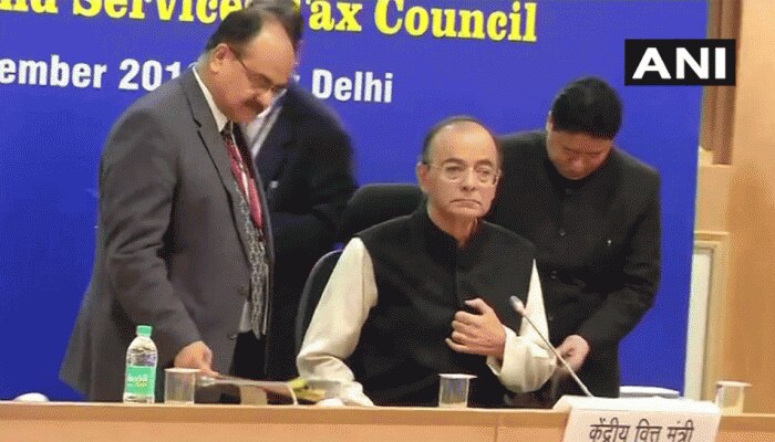 GST काउंसिल की बैठक में आम आदमी को मिल सकती है बड़ी राहत GST काउंसिल की बैठक में आम आदमी को मिल सकती है बड़ी राहत