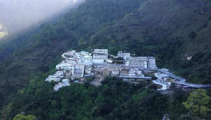 वैष्णो देवी जाने वाले भक्तों के लिए खुशखबरी, 25 दिसंबर से शुरू होगी केबल कार वैष्णो देवी जाने वाले भक्तों के लिए खुशखबरी, 25 दिसंबर से शुरू होगी केबल कार