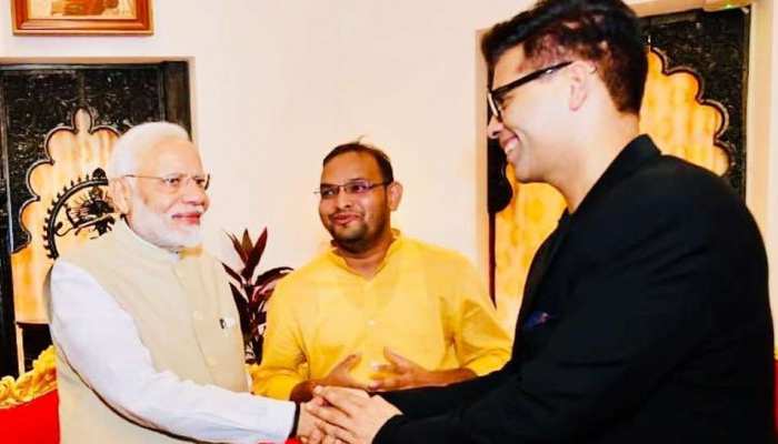 मूवी टिकट पर जीएसटी घटा तो, बॉलीवुड के दिग्गजों ने कहा 'थैंक यू पीएम मोदी' मूवी टिकट पर जीएसटी घटा तो, बॉलीवुड के दिग्गजों ने कहा 'थैंक यू पीएम मोदी'