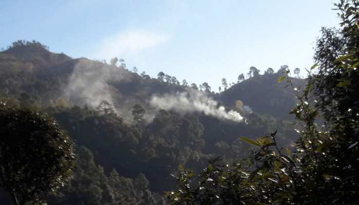 पाकिस्तान ने फिर किया सीजफायर उल्लंघन, राजौरी की चौकियों और गांवों पर की गोलाबारी पाकिस्तान ने फिर किया सीजफायर उल्लंघन, राजौरी की चौकियों और गांवों पर की गोलाबारी