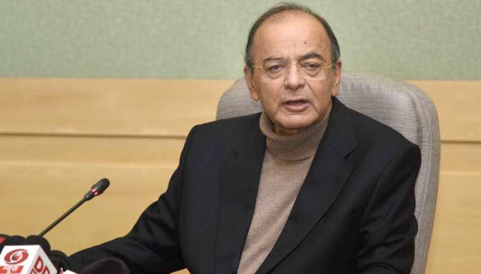 GST : 12 और 18 फीसदी की जगह आ सकता है नया टैक्स स्लैब, वित्तमंत्री अरुण जेटली ने दिए संकेत GST : 12 और 18 फीसदी की जगह आ सकता है नया टैक्स स्लैब, वित्तमंत्री अरुण जेटली ने दिए संकेत