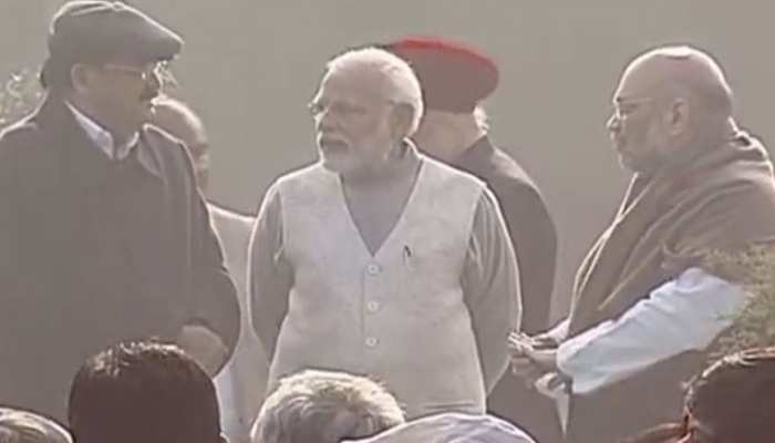 अटल स्मृति स्थल पर राष्ट्रपति, पीएम समेत कई नेताओं ने वाजपेयी को दी श्रद्धांजलि अटल स्मृति स्थल पर राष्ट्रपति, पीएम समेत कई नेताओं ने वाजपेयी को दी श्रद्धांजलि