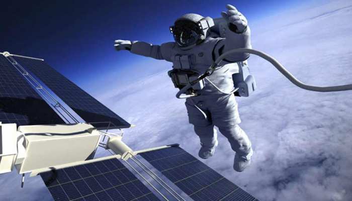 Year Ender 2018: गगनयान से अंतरिक्ष में 3 भारतीय भेजने वाला चौथा देश बन जाएगा भारत Year Ender 2018: गगनयान से अंतरिक्ष में 3 भारतीय भेजने वाला चौथा देश बन जाएगा भारत