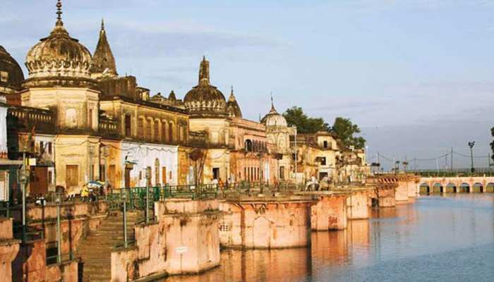 अयोध्या केस: क्या जल्द सुनवाई के लिए गठित होगी तीन सदस्यीय जजों की नई बेंच? अयोध्या केस: क्या जल्द सुनवाई के लिए गठित होगी तीन सदस्यीय जजों की नई बेंच?