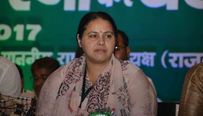 पाटलिपुत्र सीट को लेकर घमासान, तेजप्रताप के दावे पर तेजस्वी बोले- लालू यादव करेंगे फैसला पाटलिपुत्र सीट को लेकर घमासान, तेजप्रताप के दावे पर तेजस्वी बोले- लालू यादव करेंगे फैसला