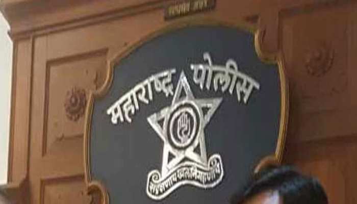 महाराष्ट्र: पुलिस ने ठाणे से 11 किलो चरस किया बरामद, एक व्यक्ति गिरफ्तार महाराष्ट्र: पुलिस ने ठाणे से 11 किलो चरस किया बरामद, एक व्यक्ति गिरफ्तार