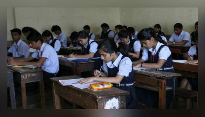 Board Exams 2019: साइंस की तैयारी के दौरान इन बातों का रखें ध्यान, नहीं कम होंगे नंबर Board Exams 2019: साइंस की तैयारी के दौरान इन बातों का रखें ध्यान, नहीं कम होंगे नंबर