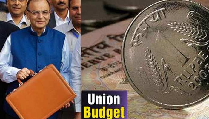 आर्थिक आरक्षण के बीच क्या मोदी सरकार बढ़ाने जा रही है आयकर में छूट की सीमा? आर्थिक आरक्षण के बीच क्या मोदी सरकार बढ़ाने जा रही है आयकर में छूट की सीमा?