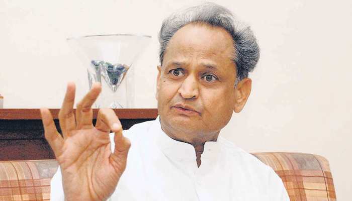 राजस्थान सरकार ने की किसानों के लिए कई बड़ी घोषणाएं, 5 साल तक नहीं बढ़ेंगे बिजली के दाम राजस्थान सरकार ने की किसानों के लिए कई बड़ी घोषणाएं, 5 साल तक नहीं बढ़ेंगे बिजली के दाम
