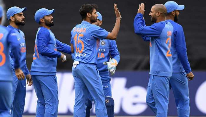 ICC Ranking: टीम इंडिया टेस्ट में टॉप पर कायम, ODI नंबर वन बनने की राह नहीं है आसान ICC Ranking: टीम इंडिया टेस्ट में टॉप पर कायम, ODI नंबर वन बनने की राह नहीं है आसान