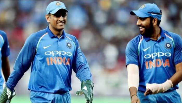 INDvsAUS: रोहित शर्मा ने किया खुलासा, क्यों धोनी का टीम में होना ही काफी है INDvsAUS: रोहित शर्मा ने किया खुलासा, क्यों धोनी का टीम में होना ही काफी है