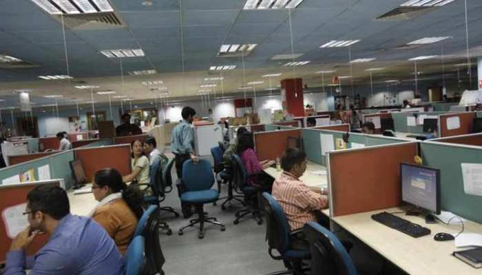 ऑफिस के बाद अब नहीं सताएगा बॉस के फोन और मेल का खौफ, संसद में बिल पेश ऑफिस के बाद अब नहीं सताएगा बॉस के फोन और मेल का खौफ, संसद में बिल पेश