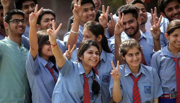 10वीं के छात्रों के लिए जरूरी खबर, CBSE ने गणित के पेपर में किया बड़ी बदलाव 10वीं के छात्रों के लिए जरूरी खबर, CBSE ने गणित के पेपर में किया बड़ी बदलाव
