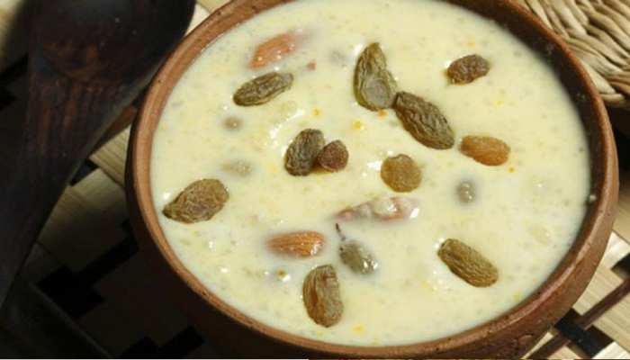 Recipe: इन चीजों की मदद से घर में ऐसे बनाएं टेस्टी और हेल्दी ओट्स खीर Recipe: इन चीजों की मदद से घर में ऐसे बनाएं टेस्टी और हेल्दी ओट्स खीर