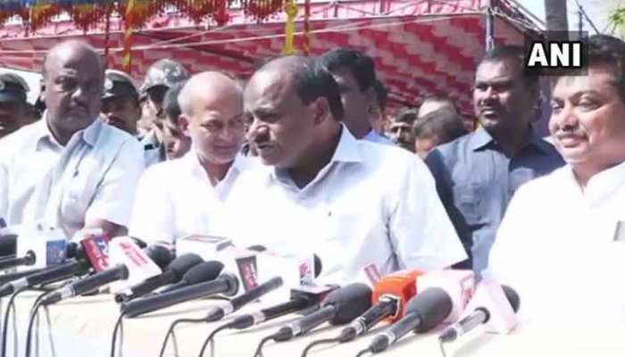 हमारी सरकार को कोई खतरा नहीं है, BJP चाहे जितना जोर लगा ले मैं सब संभाल लूंगा : CM कुमारस्वामी हमारी सरकार को कोई खतरा नहीं है, BJP चाहे जितना जोर लगा ले मैं सब संभाल लूंगा : CM कुमारस्वामी