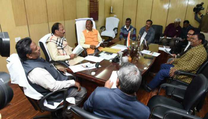 बजट सत्र के संचालन के पहले विधानसभा अध्यक्ष ने बुलाई बैठक, नदारद रहा जेएमएम बजट सत्र के संचालन के पहले विधानसभा अध्यक्ष ने बुलाई बैठक, नदारद रहा जेएमएम