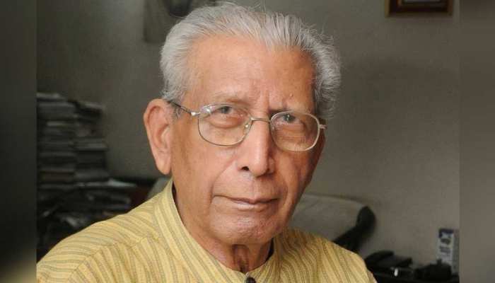 हिंदी के साहित्यकार और समीक्षक नामवर सिंह को ब्रेन हेमरेज, एम्स में हुए भर्ती हिंदी के साहित्यकार और समीक्षक नामवर सिंह को ब्रेन हेमरेज, एम्स में हुए भर्ती