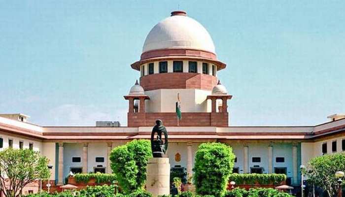 सुप्रीम कोर्ट का आदेश, 'सबरीमला मंदिर में प्रवेश करने वाली दो महिलाओं को मिले सुरक्षा' सुप्रीम कोर्ट का आदेश, 'सबरीमला मंदिर में प्रवेश करने वाली दो महिलाओं को मिले सुरक्षा'