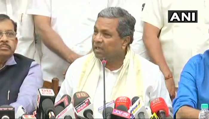 कुमारस्वामी सरकार पर संकट बरकरार! कांग्रेस विधायक दल की बैठक में नहीं पहुंचे 4 विधायक कुमारस्वामी सरकार पर संकट बरकरार! कांग्रेस विधायक दल की बैठक में नहीं पहुंचे 4 विधायक