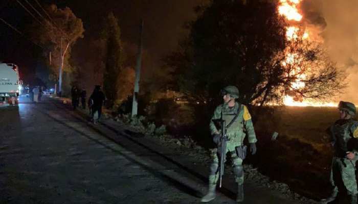 मेक्सिको में ईंधन पाइपलाइन में आग लगने से भीषण हादसा, 21 लोगों की मौत मेक्सिको में ईंधन पाइपलाइन में आग लगने से भीषण हादसा, 21 लोगों की मौत