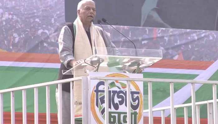 आंकड़ों के साथ ‘बाजीगरी’ कर रही है केंद्रीय सरकार: यशवंत सिन्हा आंकड़ों के साथ ‘बाजीगरी’ कर रही है केंद्रीय सरकार: यशवंत सिन्हा