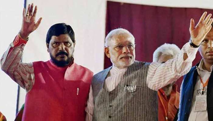 मोदी कैबिनेट के मंत्री से समझिए, मायावती पर अभद्र कमेंट का नफा-नुकसान मोदी कैबिनेट के मंत्री से समझिए, मायावती पर अभद्र कमेंट का नफा-नुकसान