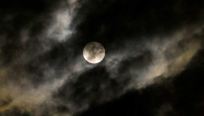 Lunar Eclipse 2019: जानें, क्यूं कहा जा रहा है साल के पहले चन्द्र ग्रहण को Super Blood Wolf Moon Lunar Eclipse 2019: जानें, क्यूं कहा जा रहा है साल के पहले चन्द्र ग्रहण को Super Blood Wolf Moon