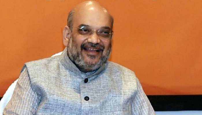 हेलिकॉप्टर से ही मालदा की रैली में पहुंचेंगे अमित शाह, लैंडिंग की मिली मंजूरी हेलिकॉप्टर से ही मालदा की रैली में पहुंचेंगे अमित शाह, लैंडिंग की मिली मंजूरी