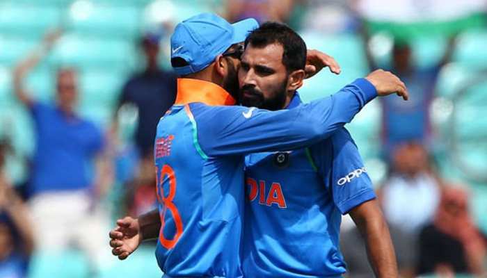 मोहम्मद शमी को समझ नहीं आ रही थी अंग्रेजी, फिर कोहली ने ऐसे की मदद मोहम्मद शमी को समझ नहीं आ रही थी अंग्रेजी, फिर कोहली ने ऐसे की मदद