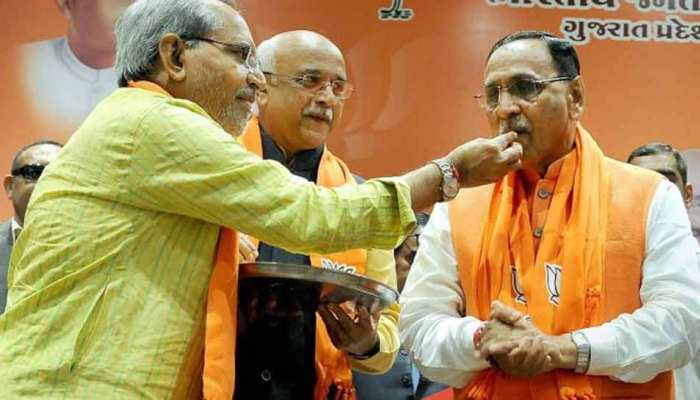 सवर्ण आरक्षणः गुजरात ने हटाई घर और भूमि की सीमा, 8 लाख सालाना आय ही पर्याप्त सवर्ण आरक्षणः गुजरात ने हटाई घर और भूमि की सीमा, 8 लाख सालाना आय ही पर्याप्त
