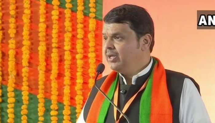 शिवसेना के 'बड़े भाई' वाले बयान पर देवेंद्र फडणवीस बोले, 'BJP मजबूर नहीं हैं' शिवसेना के 'बड़े भाई' वाले बयान पर देवेंद्र फडणवीस बोले, 'BJP मजबूर नहीं हैं'