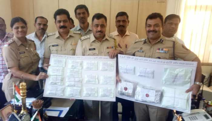 मुंबई से करोंड़ों के हीरों की ठगी करके पहुंचे प्रयागराज, पुलिस ने पूरी गैंग को दबोचा मुंबई से करोंड़ों के हीरों की ठगी करके पहुंचे प्रयागराज, पुलिस ने पूरी गैंग को दबोचा