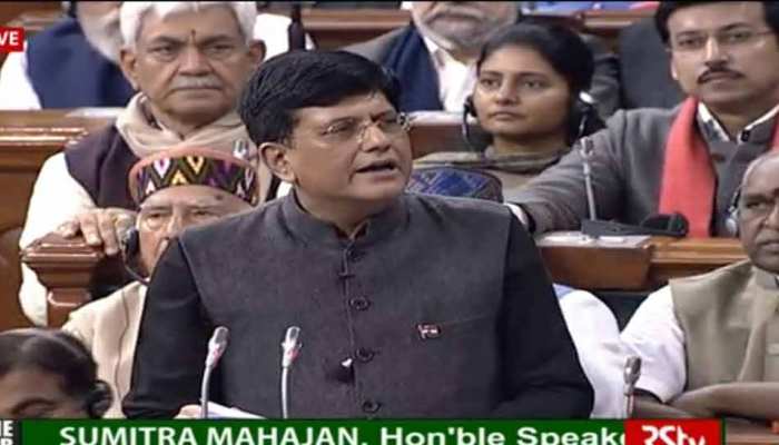 यात्री किराए, माल भाड़े में कोई बढ़ोतरी नहीं, रेलवे को 1.58 लाख करोड़ रुपए का आवंटन यात्री किराए, माल भाड़े में कोई बढ़ोतरी नहीं, रेलवे को 1.58 लाख करोड़ रुपए का आवंटन