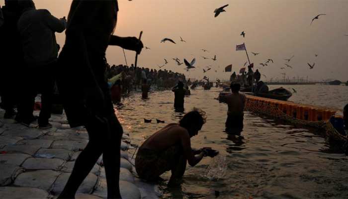 Kumbh 2019: मौनी अमावस्या के दिन होगा कुंभ का दूसरा शाही स्नान, ऐसे मिलेगा पुण्य Kumbh 2019: मौनी अमावस्या के दिन होगा कुंभ का दूसरा शाही स्नान, ऐसे मिलेगा पुण्य